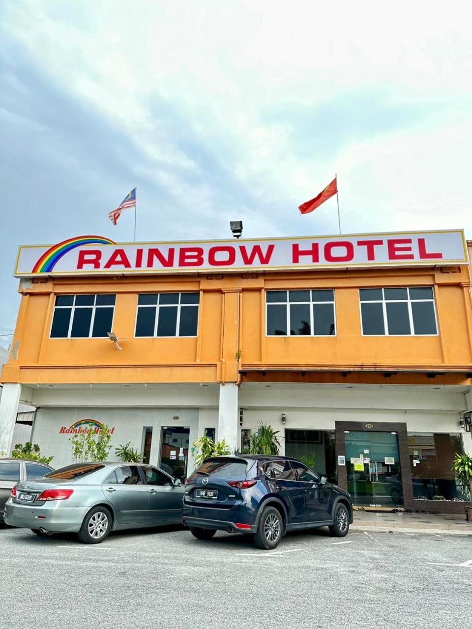 Rainbow Hotel Алор Сетар Екстериор снимка
