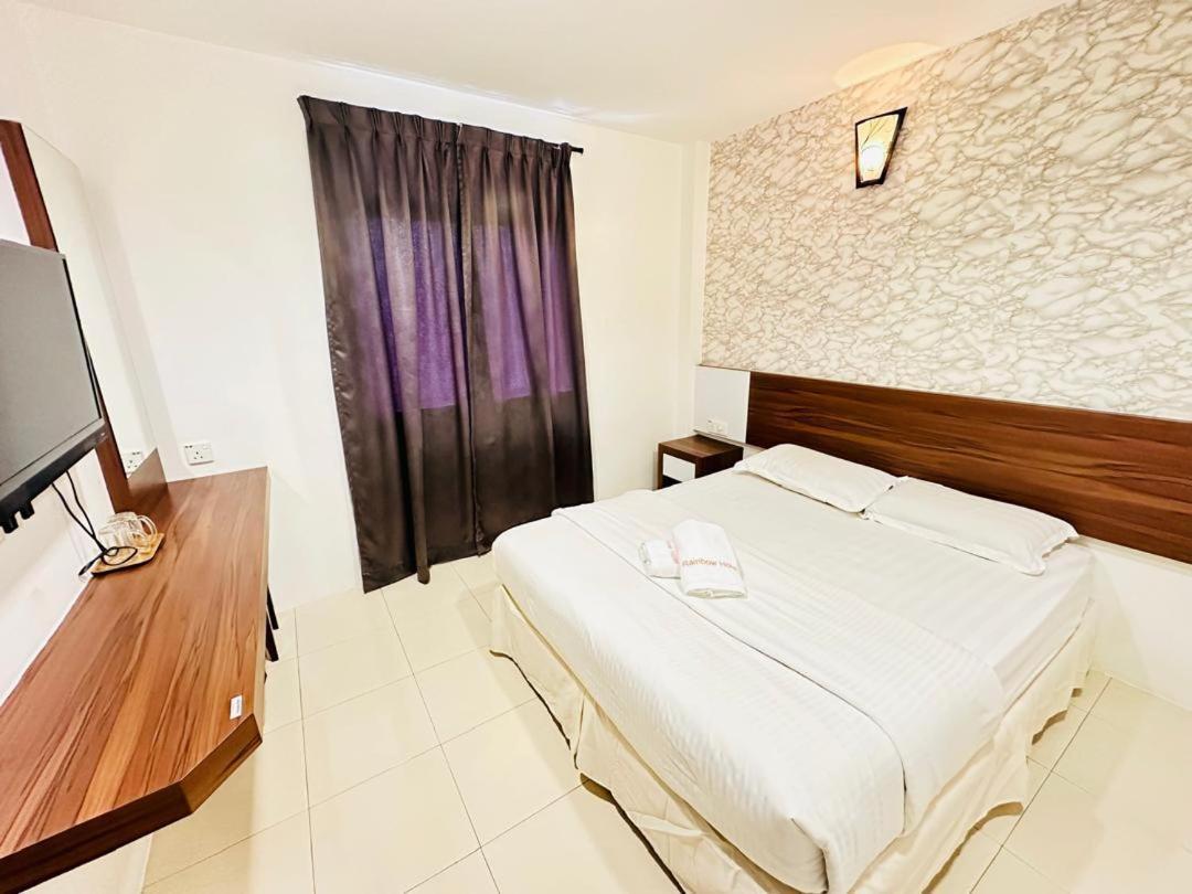 Rainbow Hotel Алор Сетар Екстериор снимка